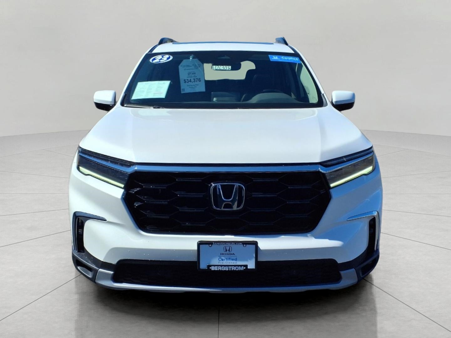 2023 Honda Pilot Touring AWD