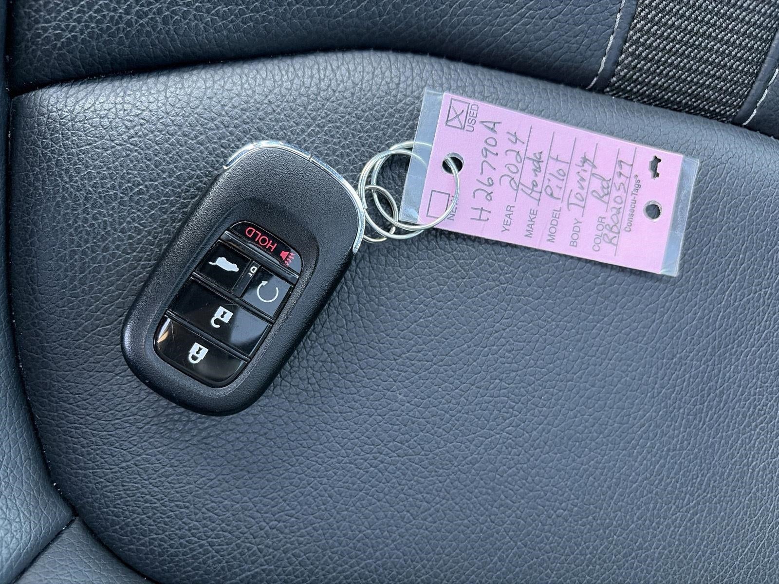 2024 Honda Pilot Touring AWD