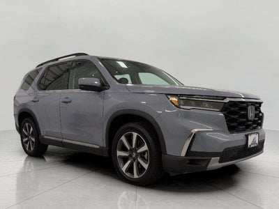 2023 Honda Pilot Touring AWD