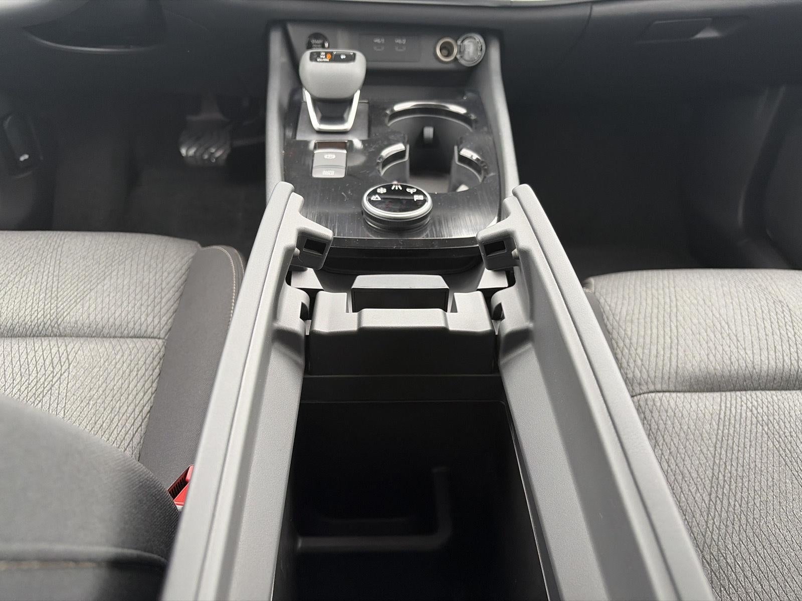 2027 Nissan Rogue SV AWD