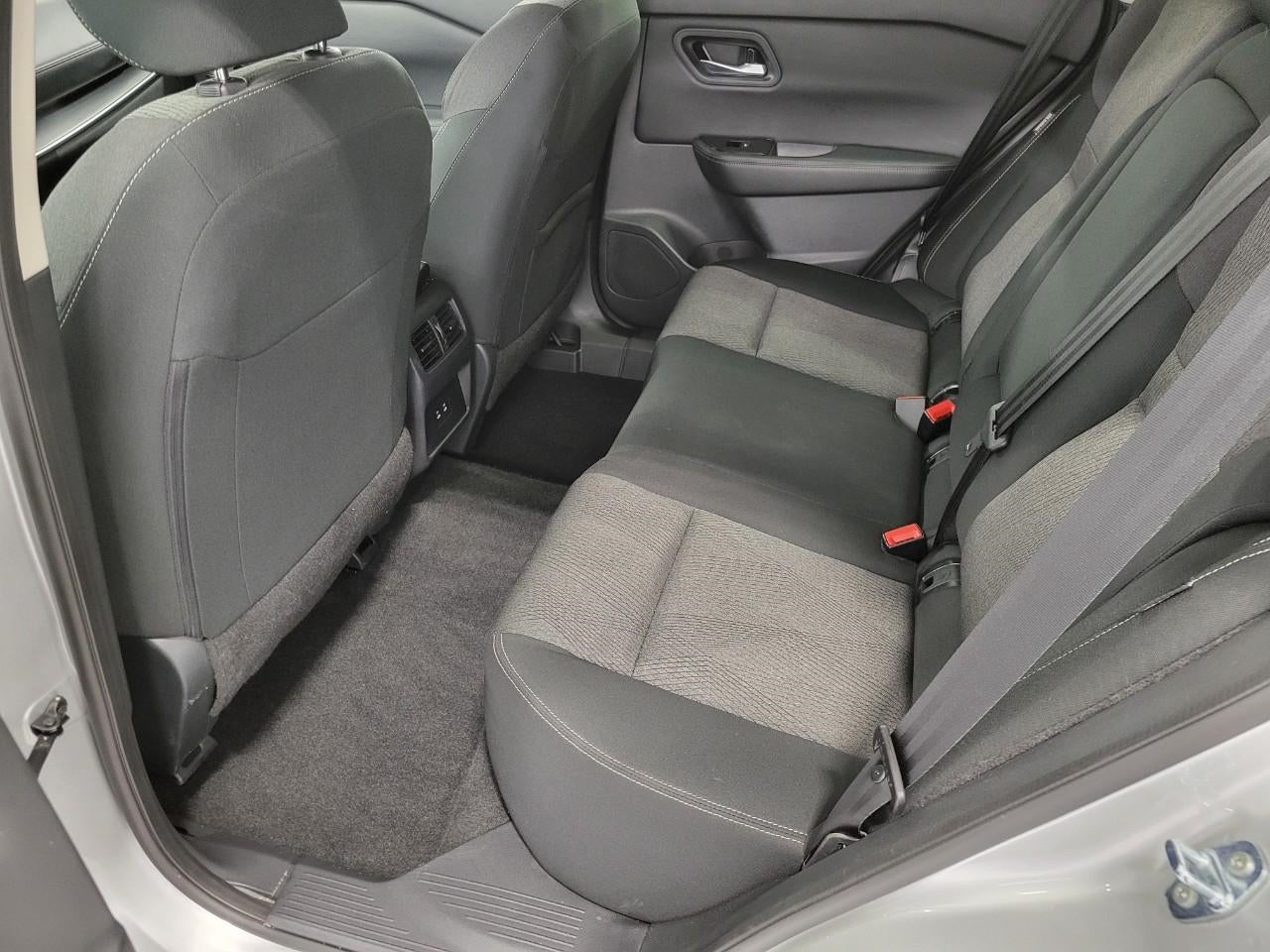 2025 Nissan Rogue AWD SV