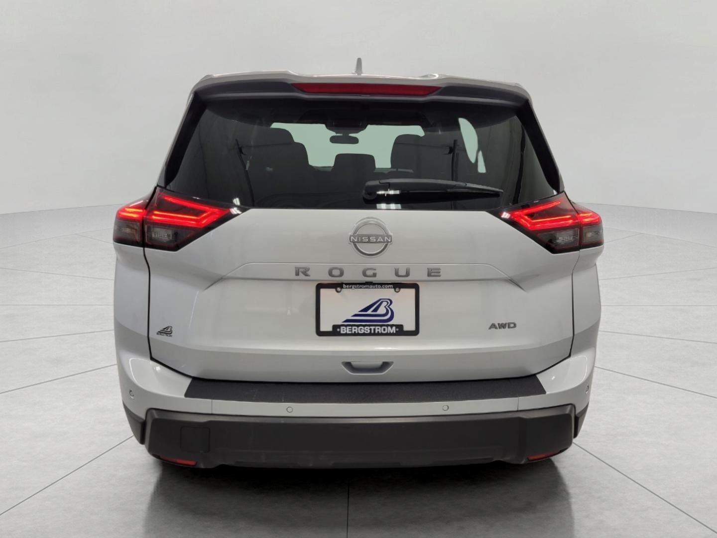 2025 Nissan Rogue AWD SV