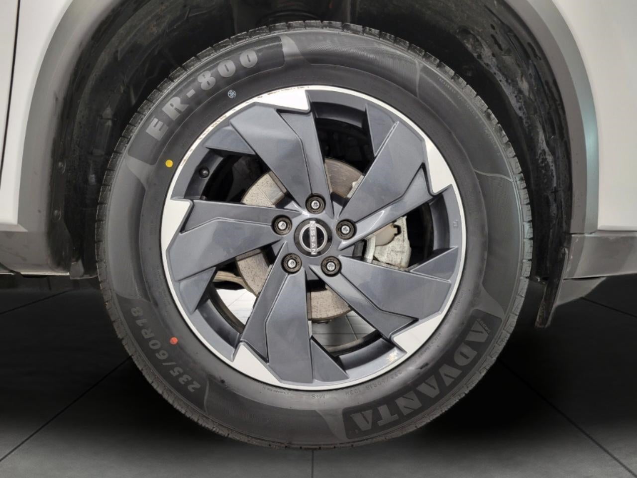 2025 Nissan Rogue AWD SV