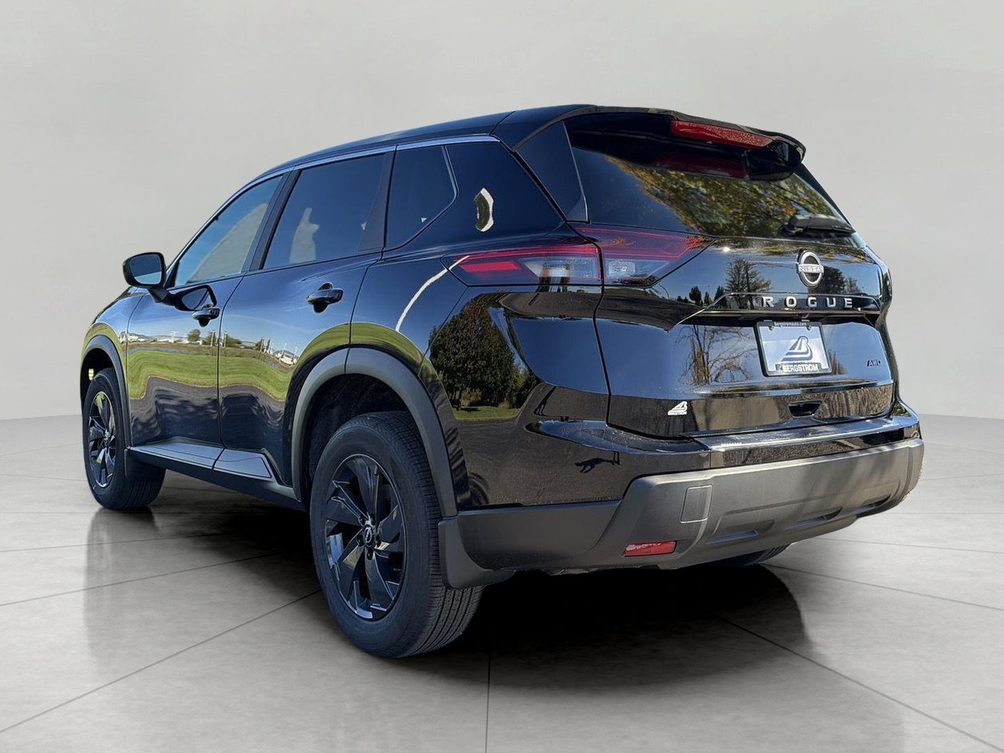 2027 Nissan Rogue SV AWD