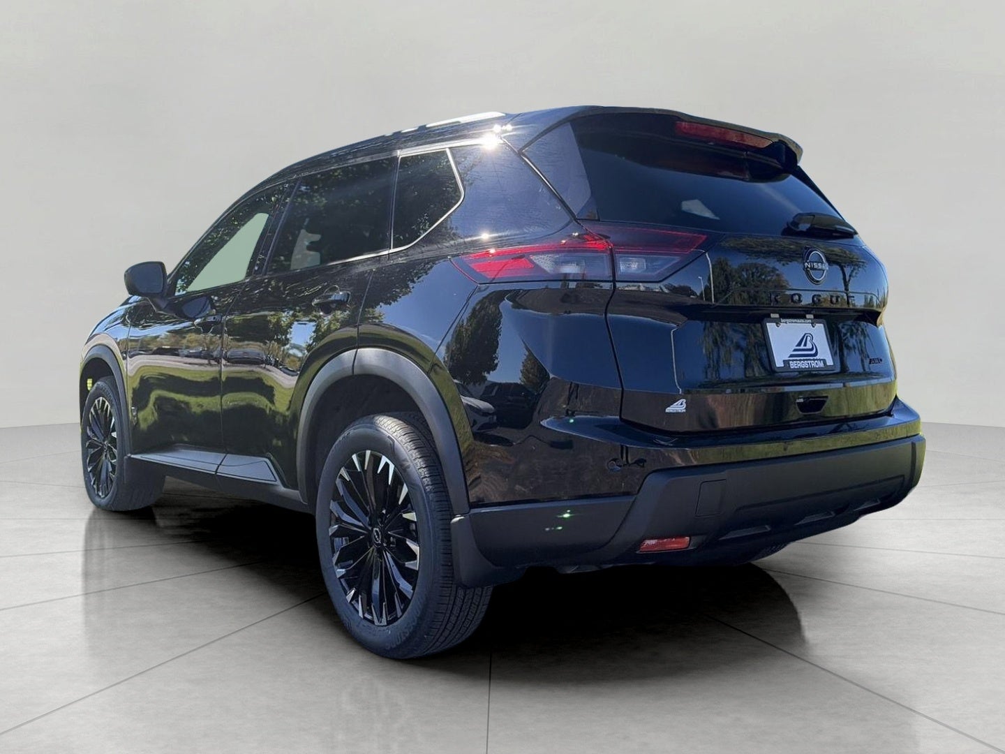 2027 Nissan Rogue Dark Armor AWD
