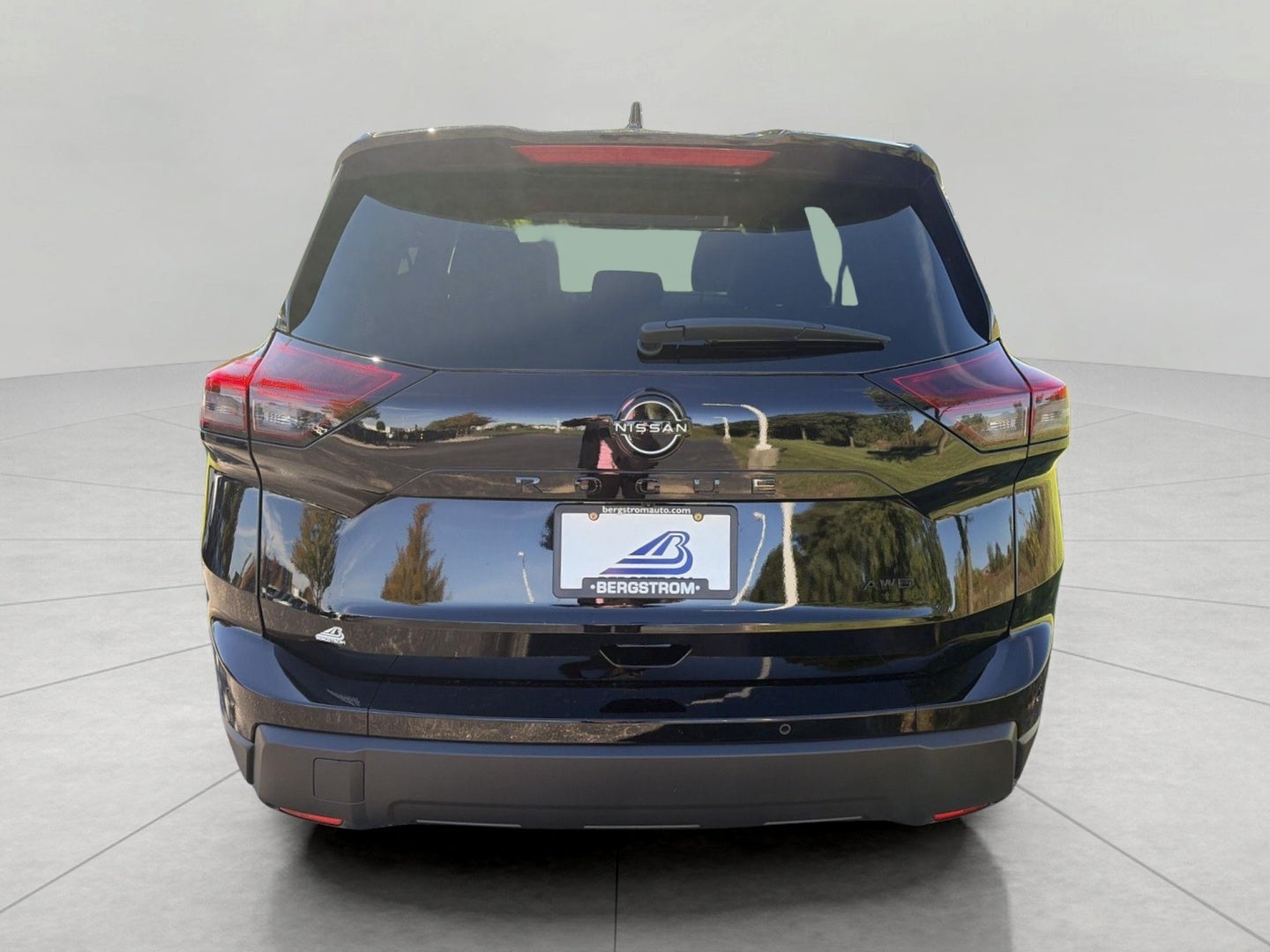 2027 Nissan Rogue Dark Armor AWD