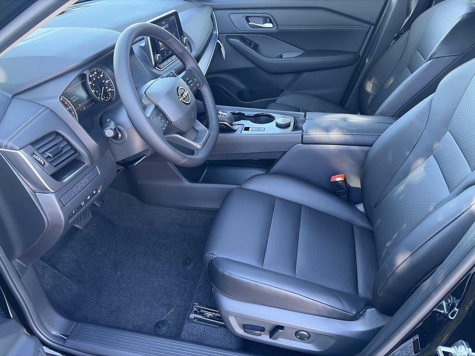 2027 Nissan Rogue Dark Armor AWD