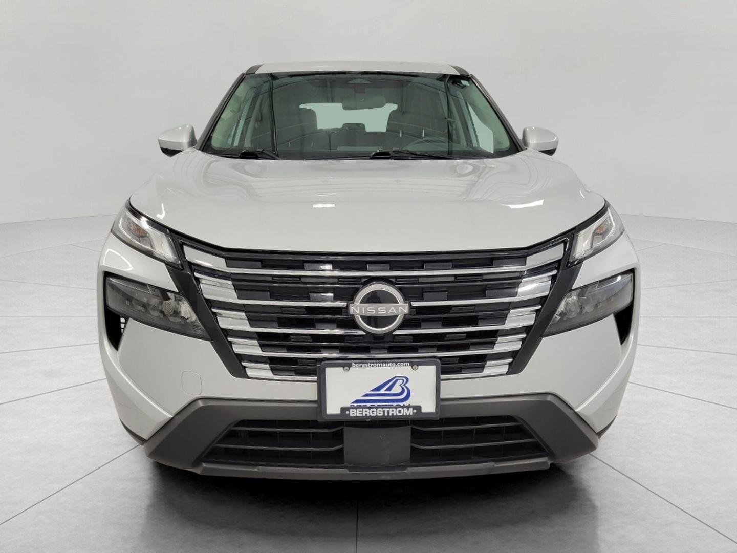 2025 Nissan Rogue AWD SV