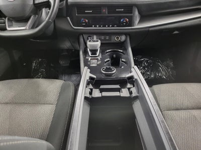 2025 Nissan Rogue AWD SV