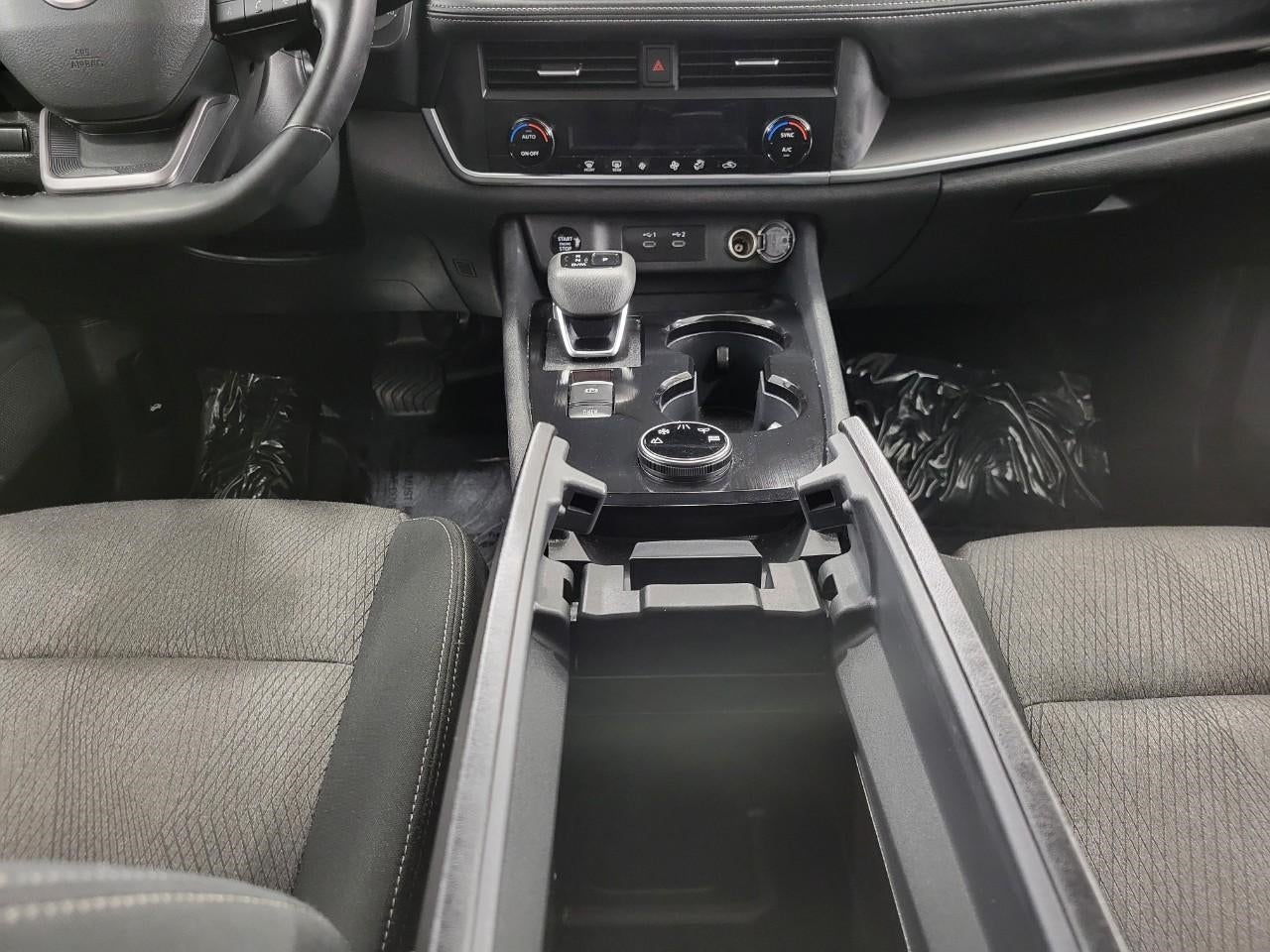 2025 Nissan Rogue AWD SV