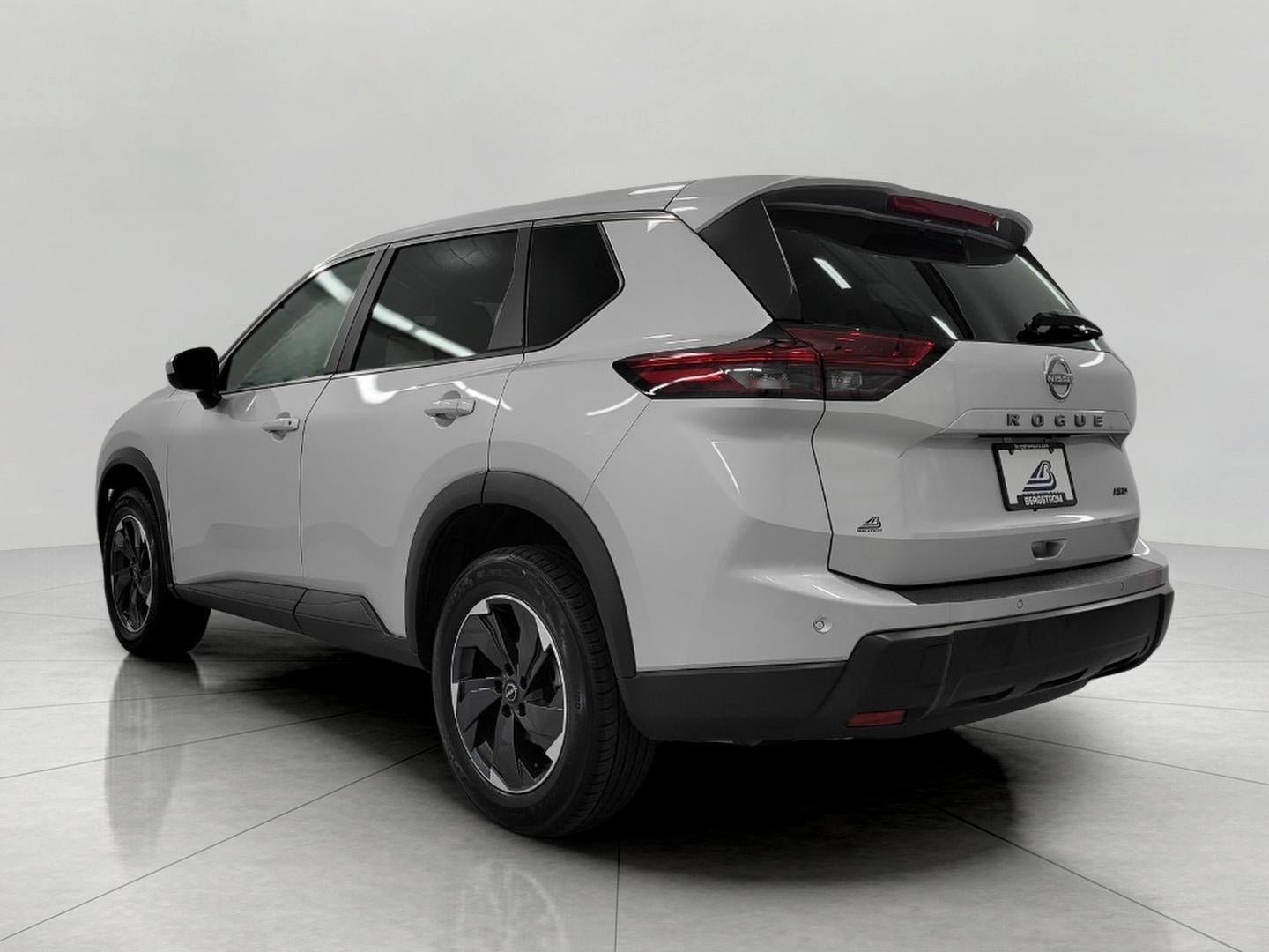 2025 Nissan Rogue AWD SV