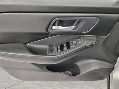 2025 Nissan Rogue AWD SV