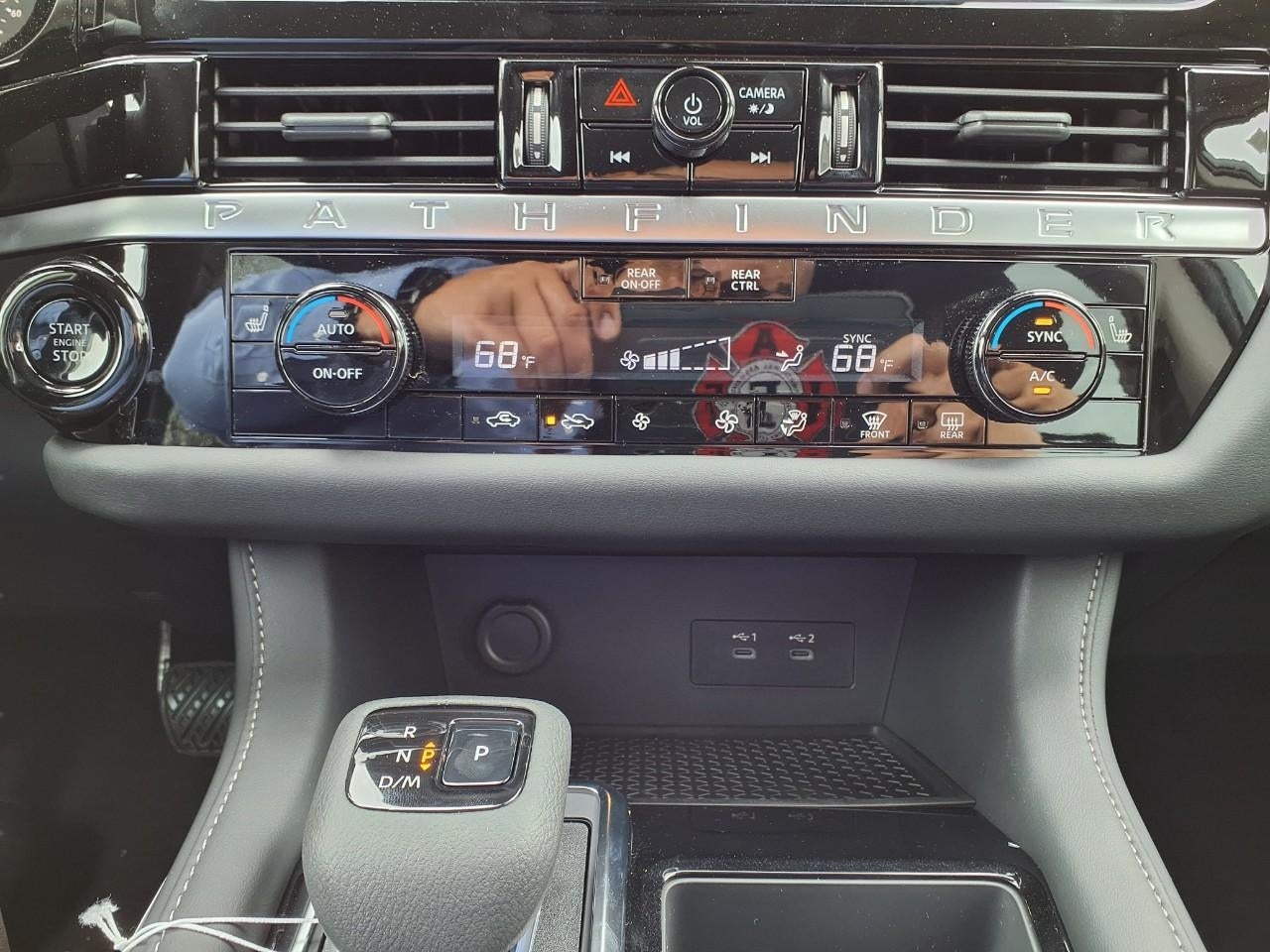 2026 Nissan Pathfinder SV
