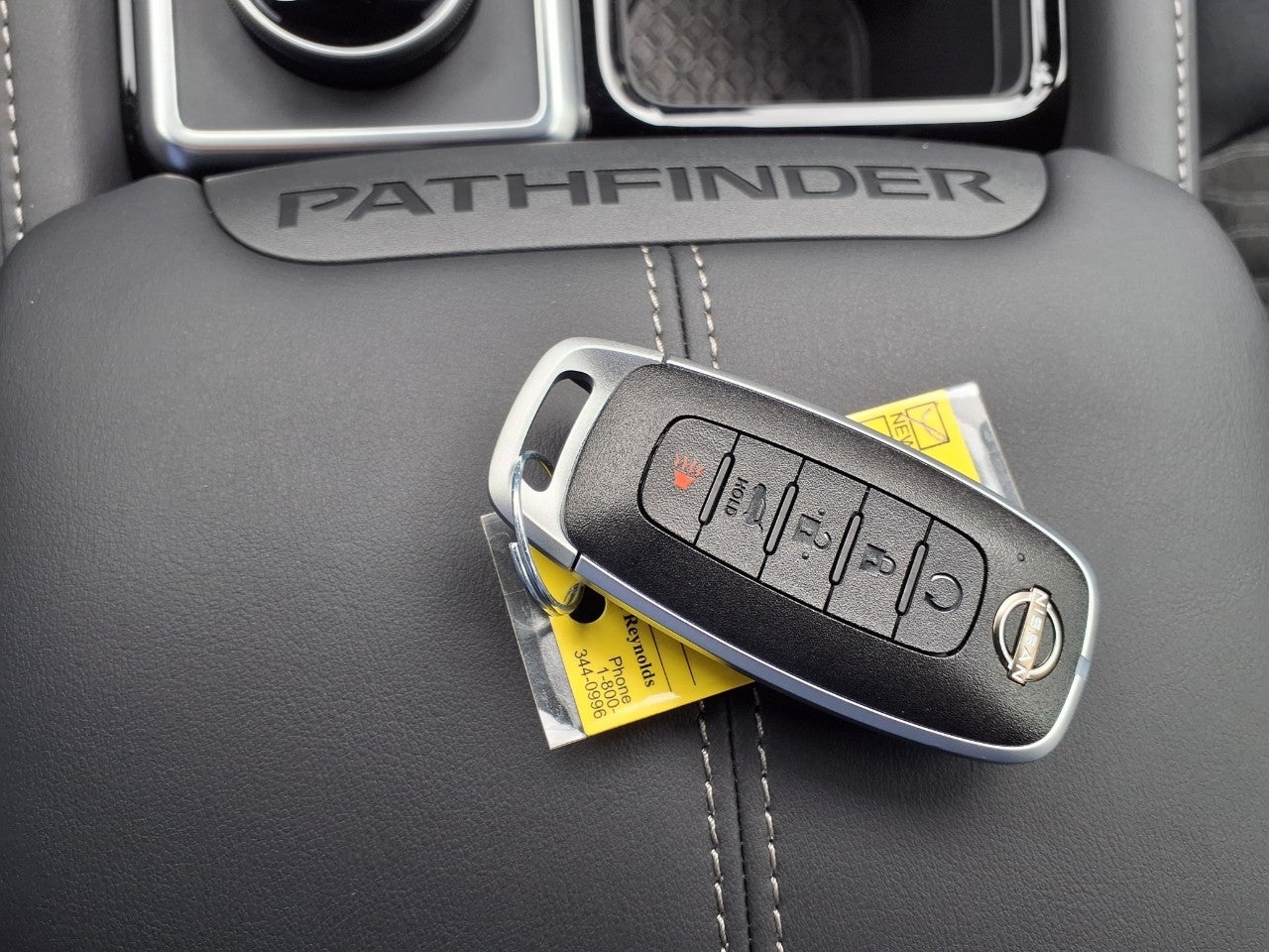 2026 Nissan Pathfinder SV