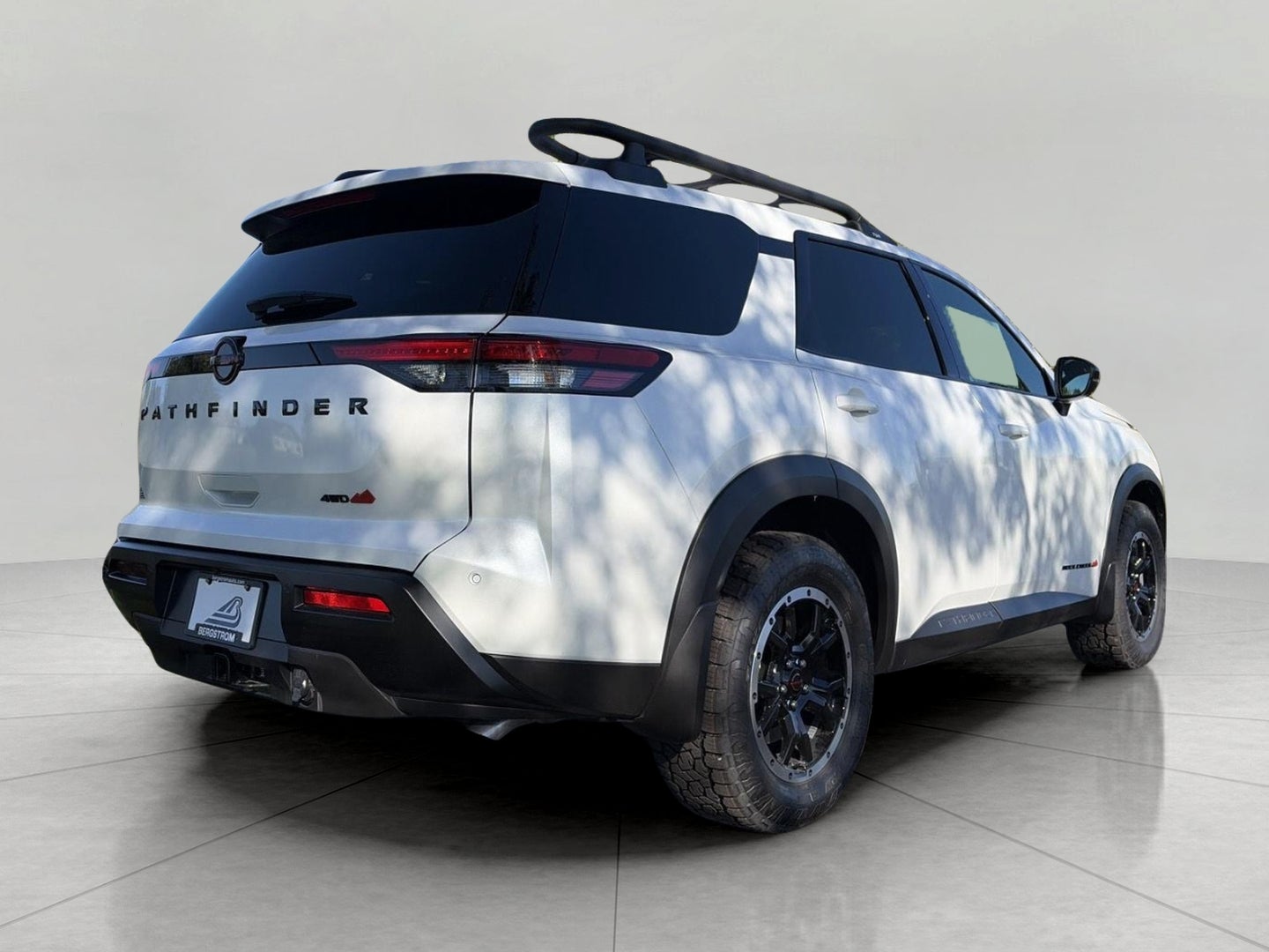2026 Nissan Pathfinder SV 4WD
