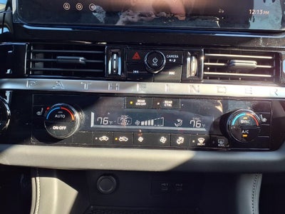 2026 Nissan Pathfinder SV