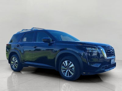 2025 Nissan Pathfinder SL 4WD