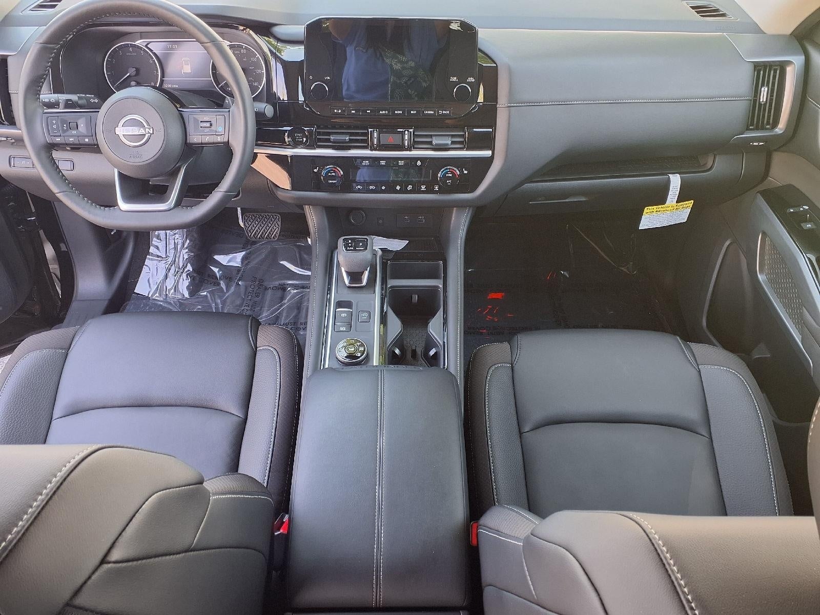 2025 Nissan Pathfinder SL 4WD