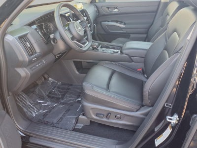 2025 Nissan Pathfinder SL 4WD