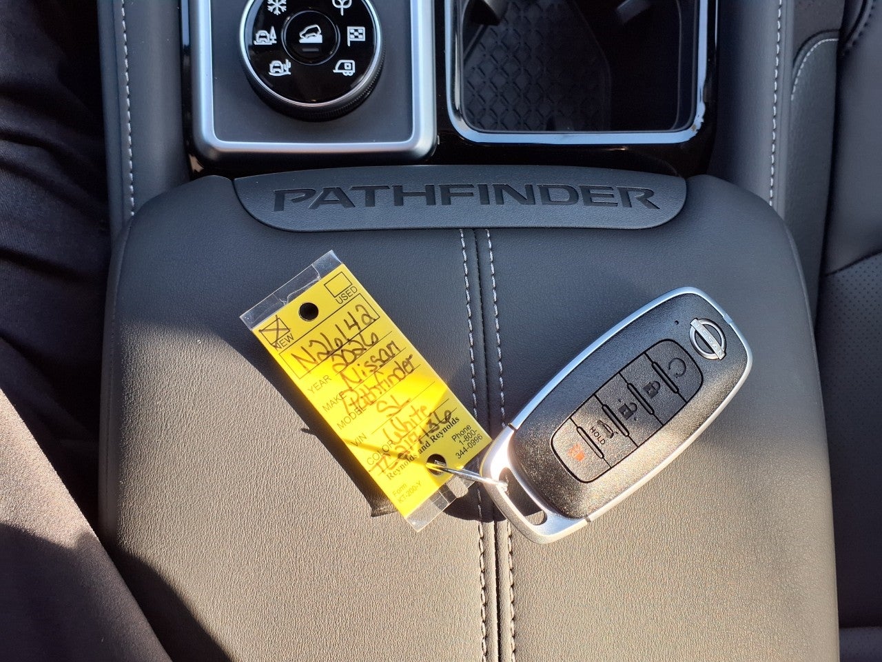 2026 Nissan Pathfinder SL