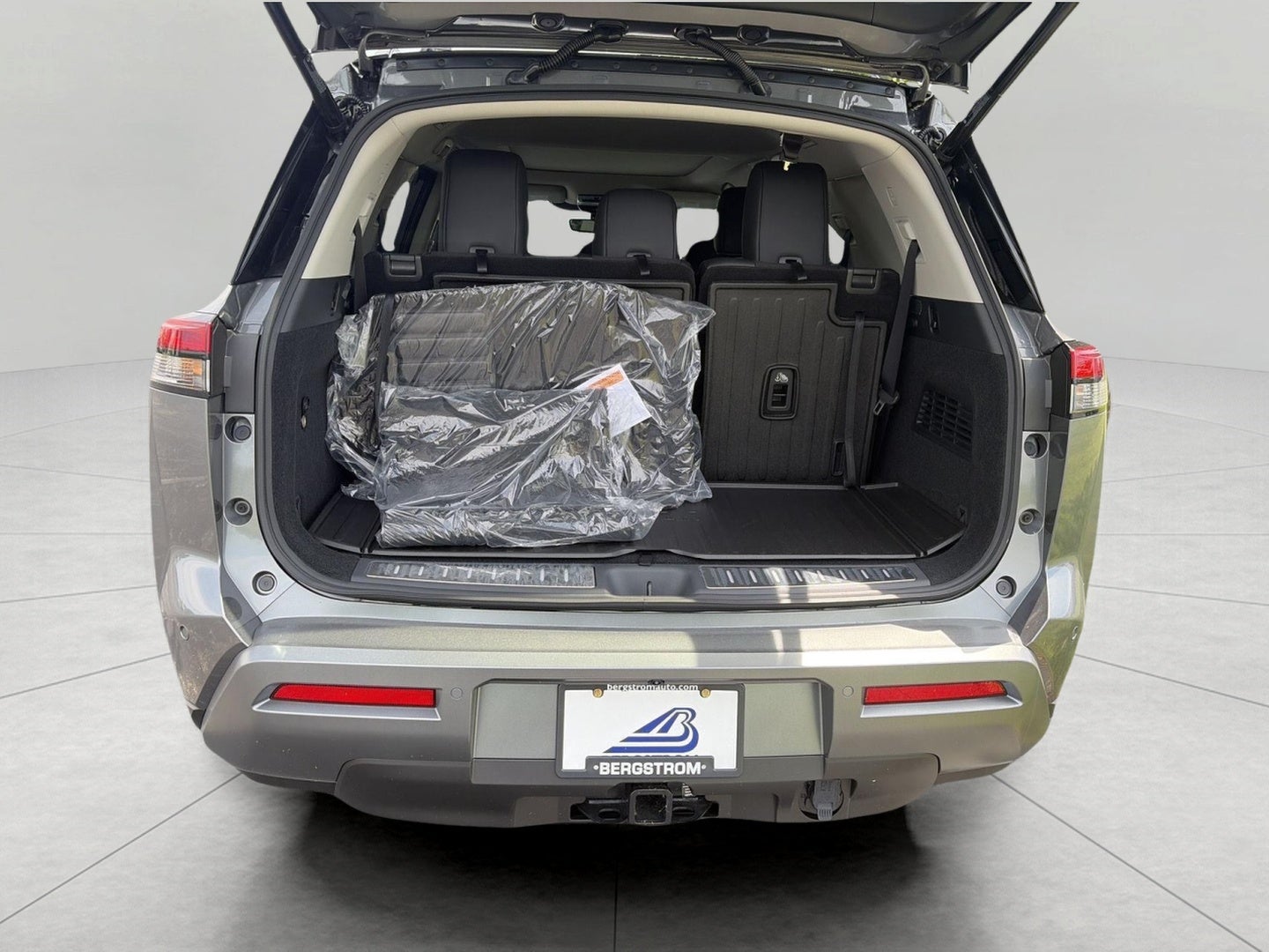 2026 Nissan Pathfinder Platinum 4WD