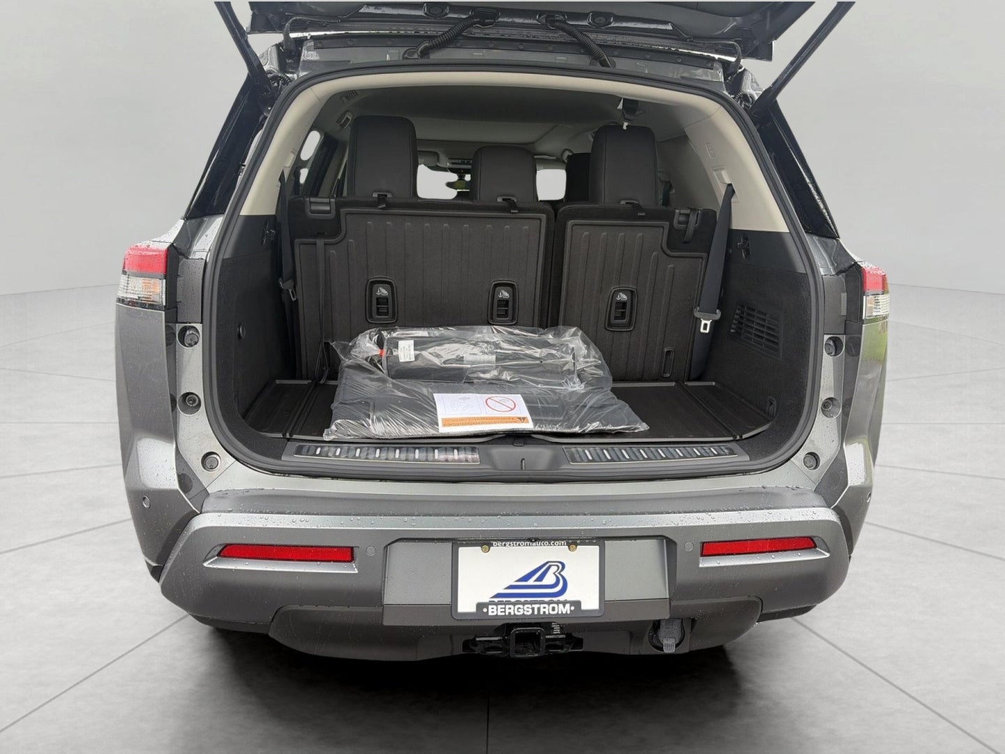 2026 Nissan Pathfinder Platinum 4WD