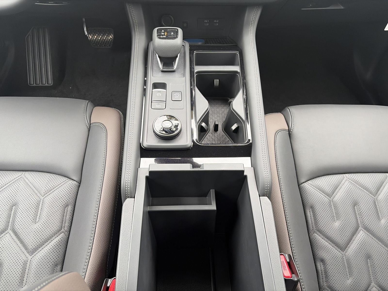 2026 Nissan Pathfinder Platinum 4WD