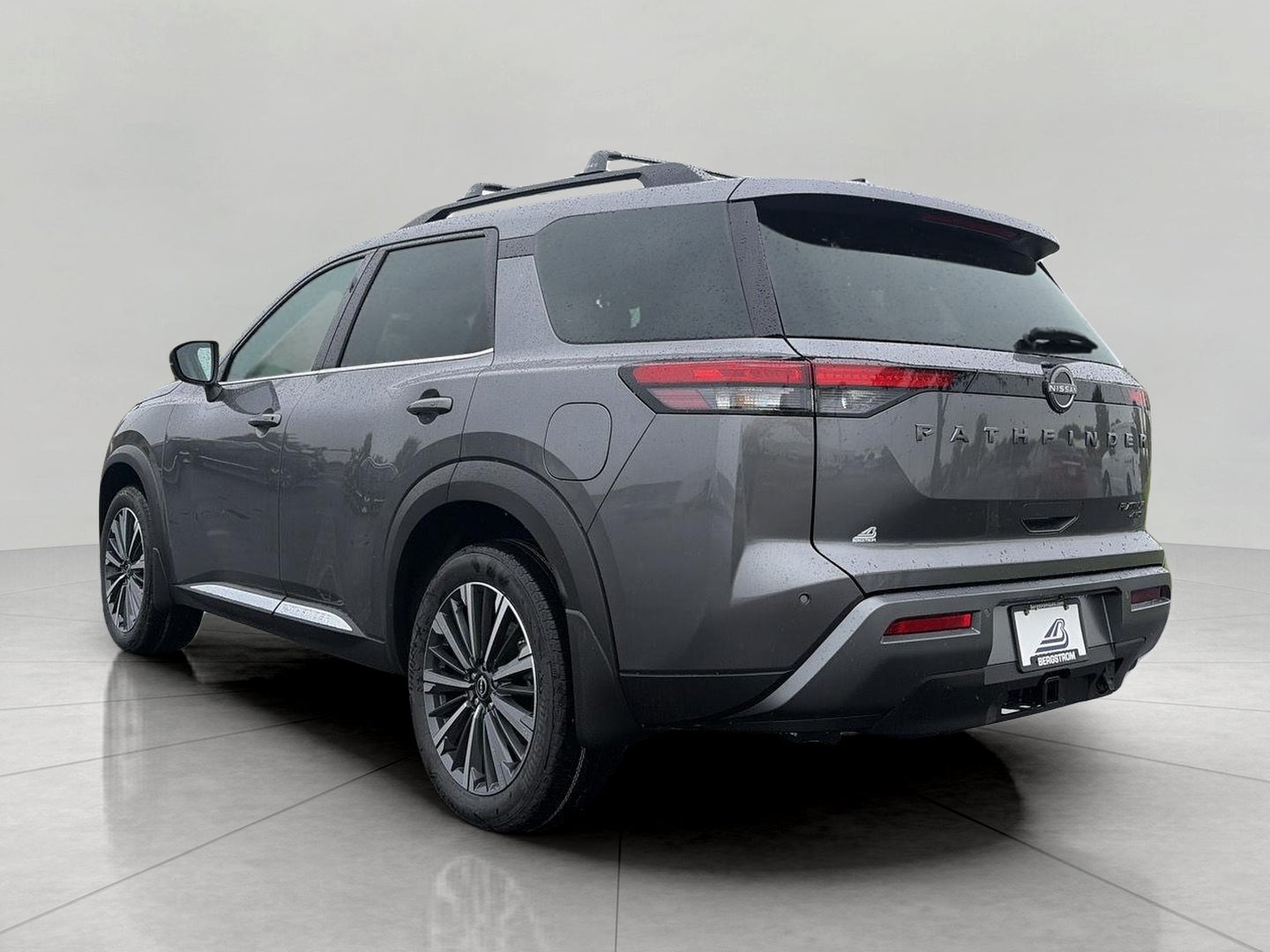 2026 Nissan Pathfinder Platinum 4WD