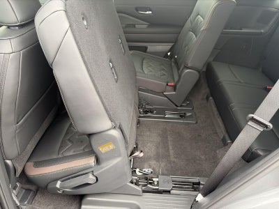 2026 Nissan Pathfinder Platinum 4WD