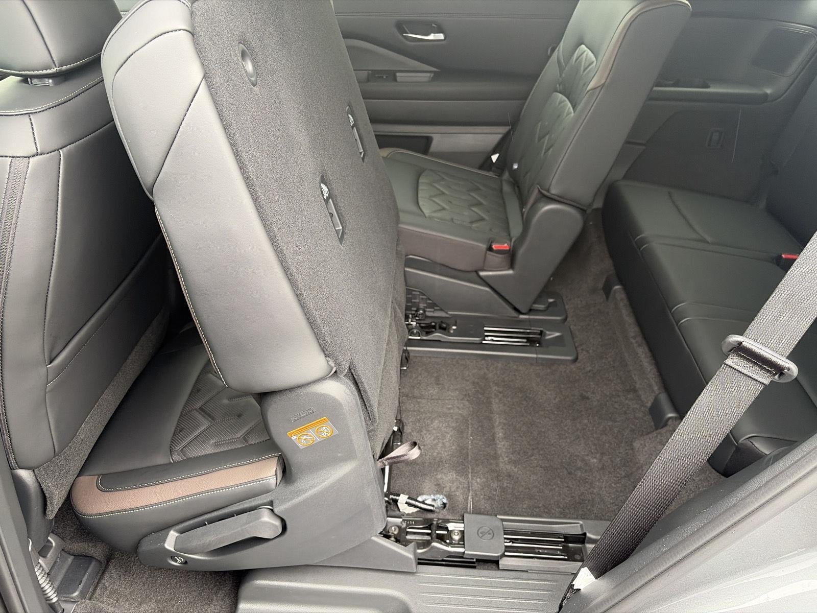 2026 Nissan Pathfinder Platinum 4WD