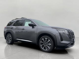 2026 Nissan Pathfinder Platinum 4WD