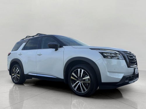 2025 Nissan Pathfinder Platinum 4WD