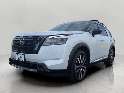 2025 Nissan Pathfinder Platinum 4WD