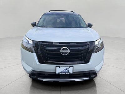 2025 Nissan Pathfinder Platinum 4WD