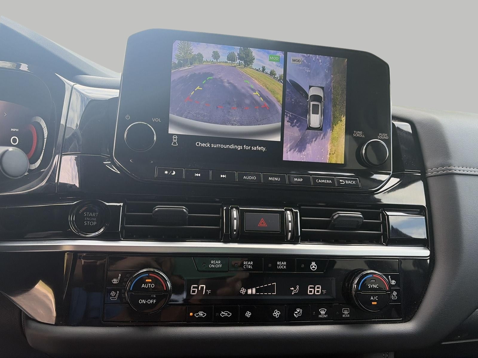2025 Nissan Pathfinder Platinum 4WD