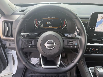 2025 Nissan Pathfinder Platinum 4WD