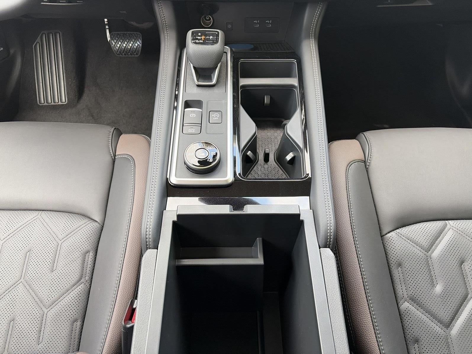 2026 Nissan Pathfinder Platinum 4WD