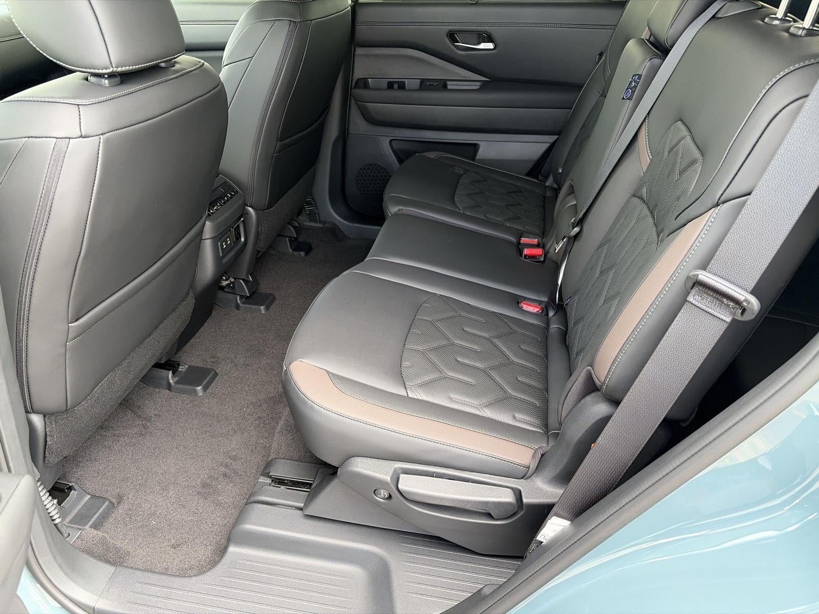 2026 Nissan Pathfinder Platinum 4WD
