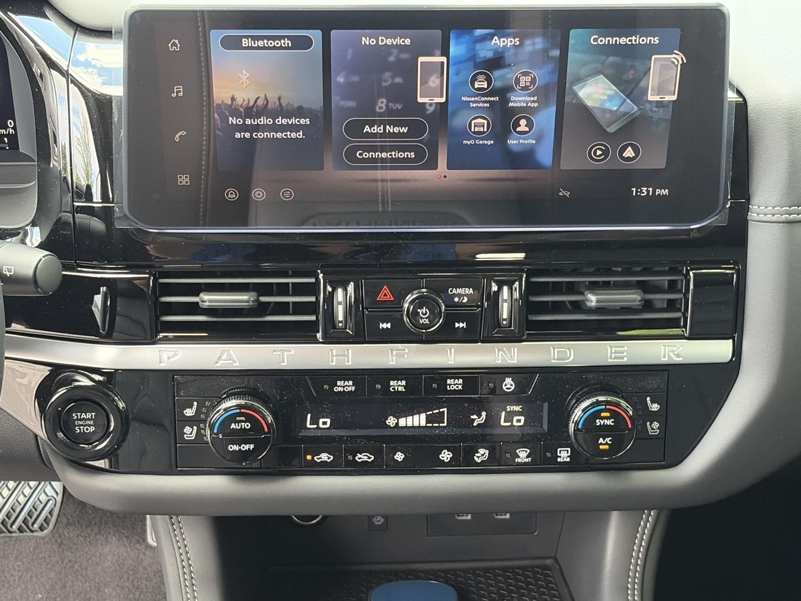 2026 Nissan Pathfinder Platinum 4WD