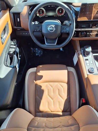 2026 Nissan Pathfinder Platinum 4WD