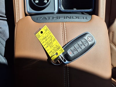 2026 Nissan Pathfinder Platinum 4WD