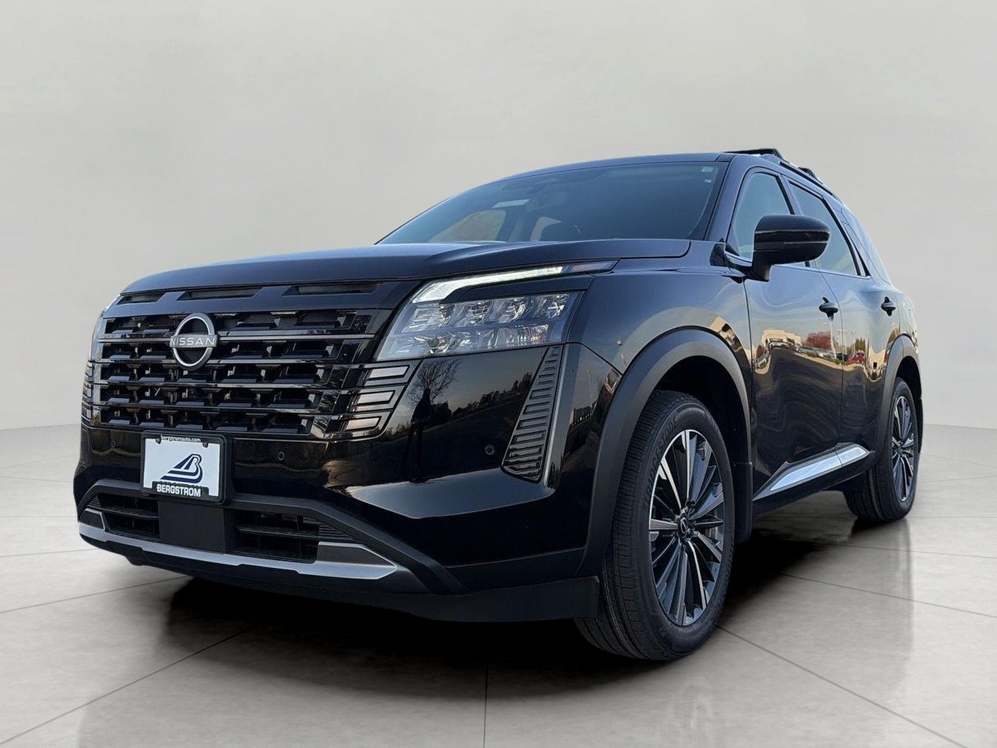 2026 Nissan Pathfinder Platinum 4WD