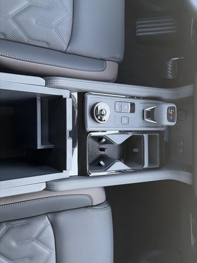2026 Nissan Pathfinder Platinum 4WD