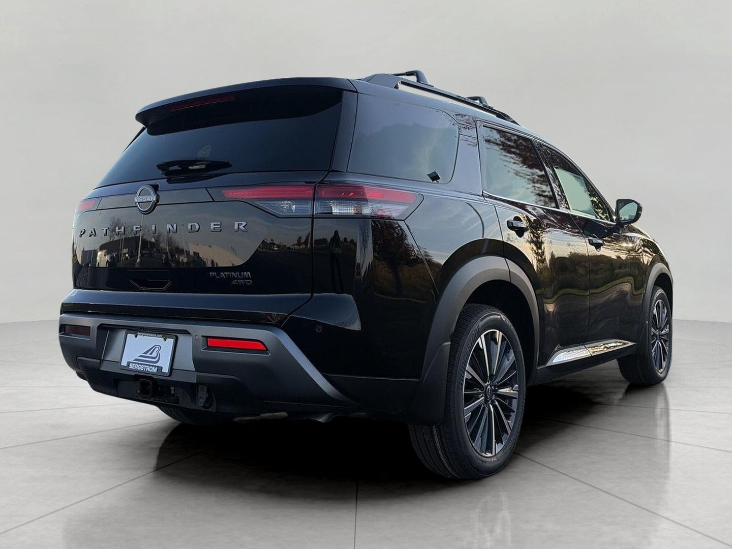 2026 Nissan Pathfinder Platinum 4WD