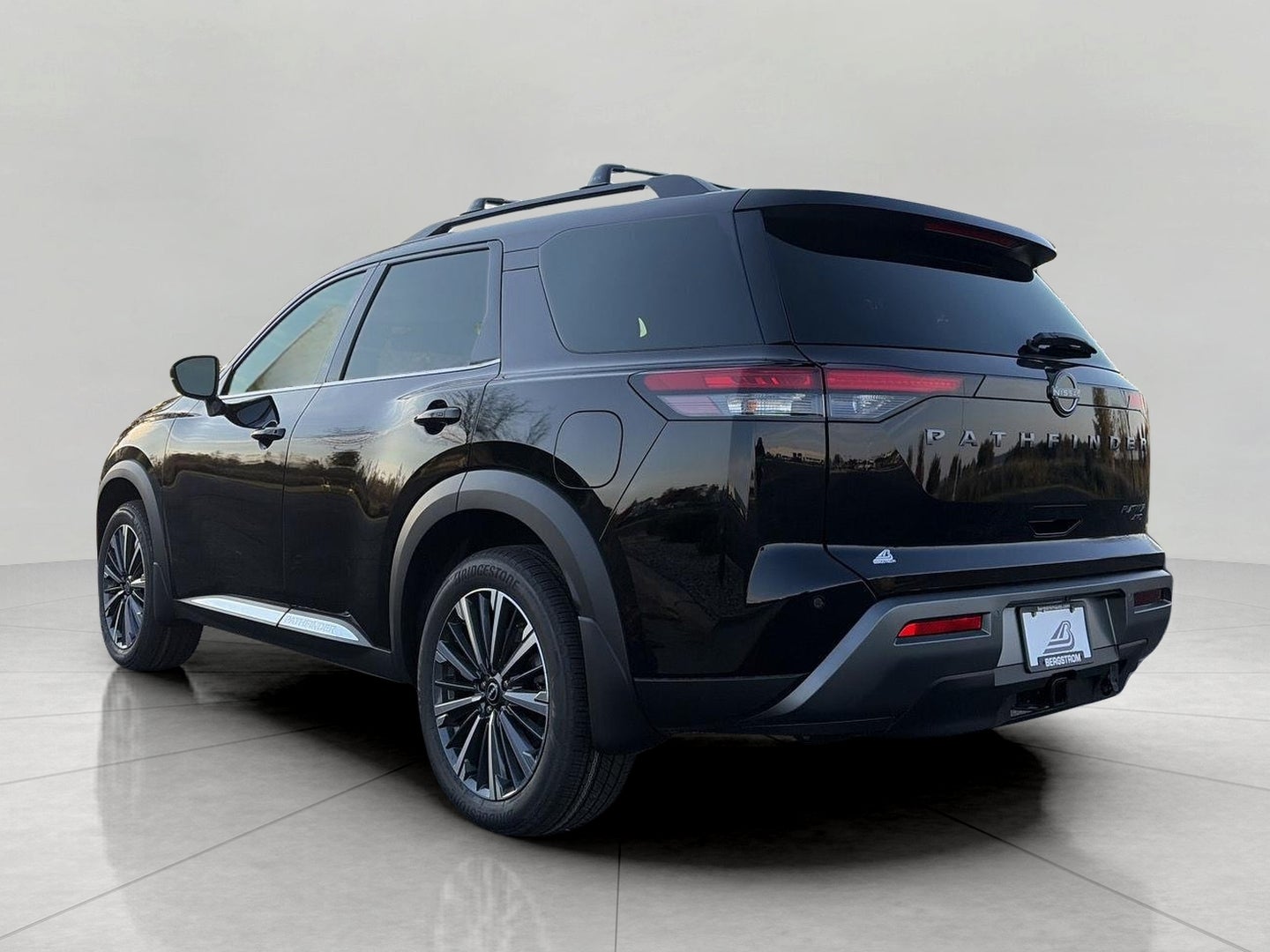 2026 Nissan Pathfinder Platinum 4WD