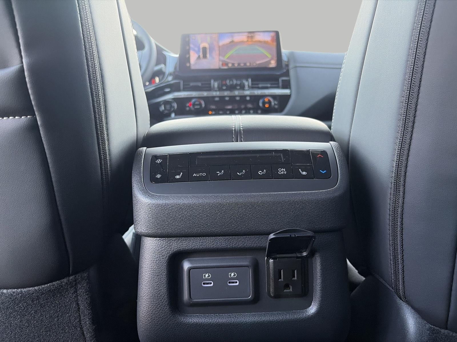 2026 Nissan Pathfinder Platinum 4WD