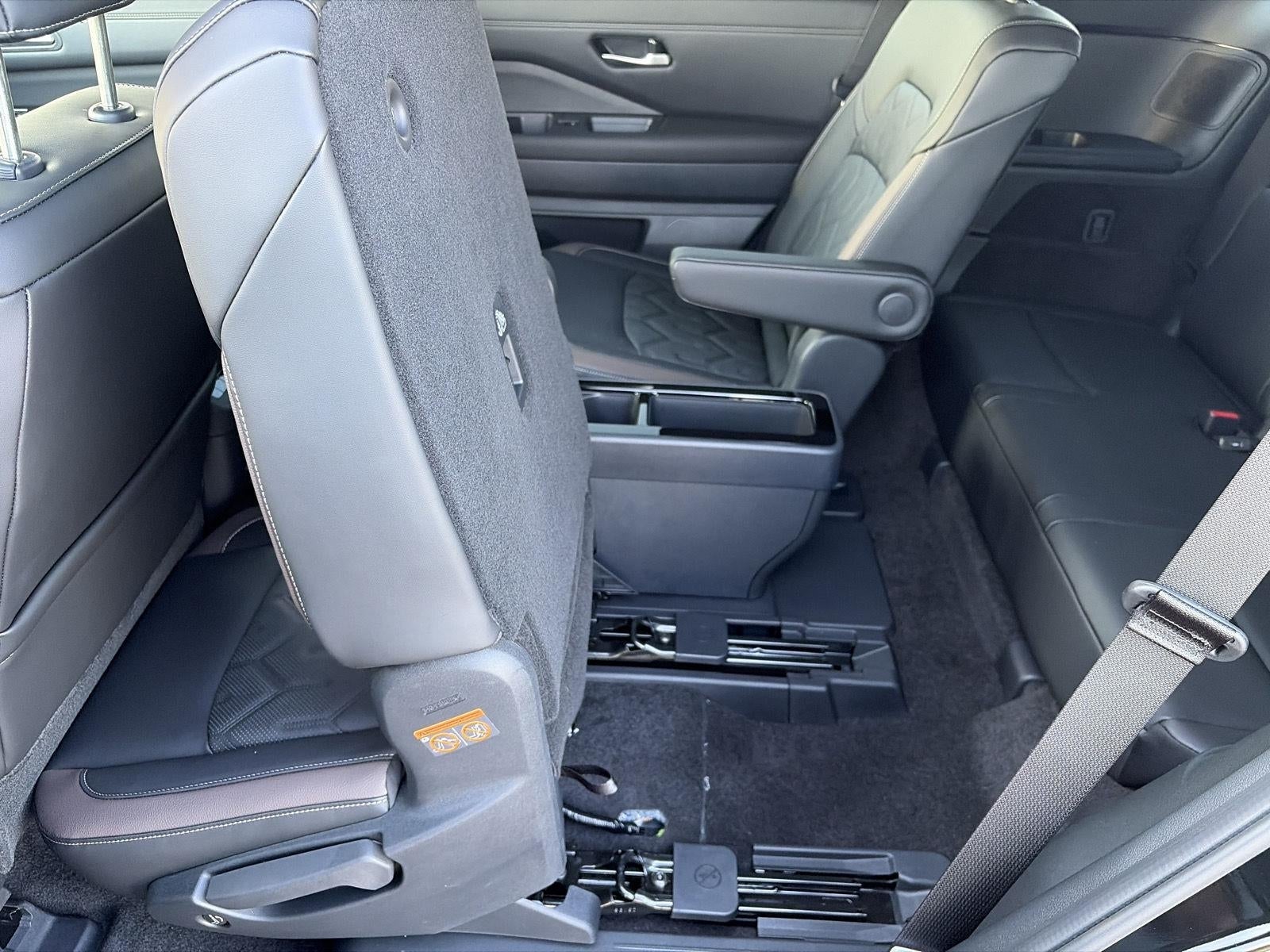 2026 Nissan Pathfinder Platinum 4WD
