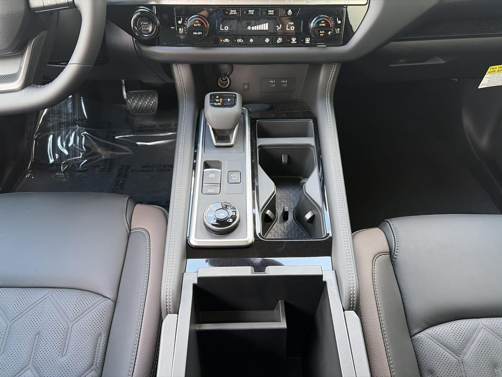 2026 Nissan Pathfinder Platinum 4WD