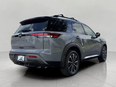2026 Nissan Pathfinder Platinum 4WD