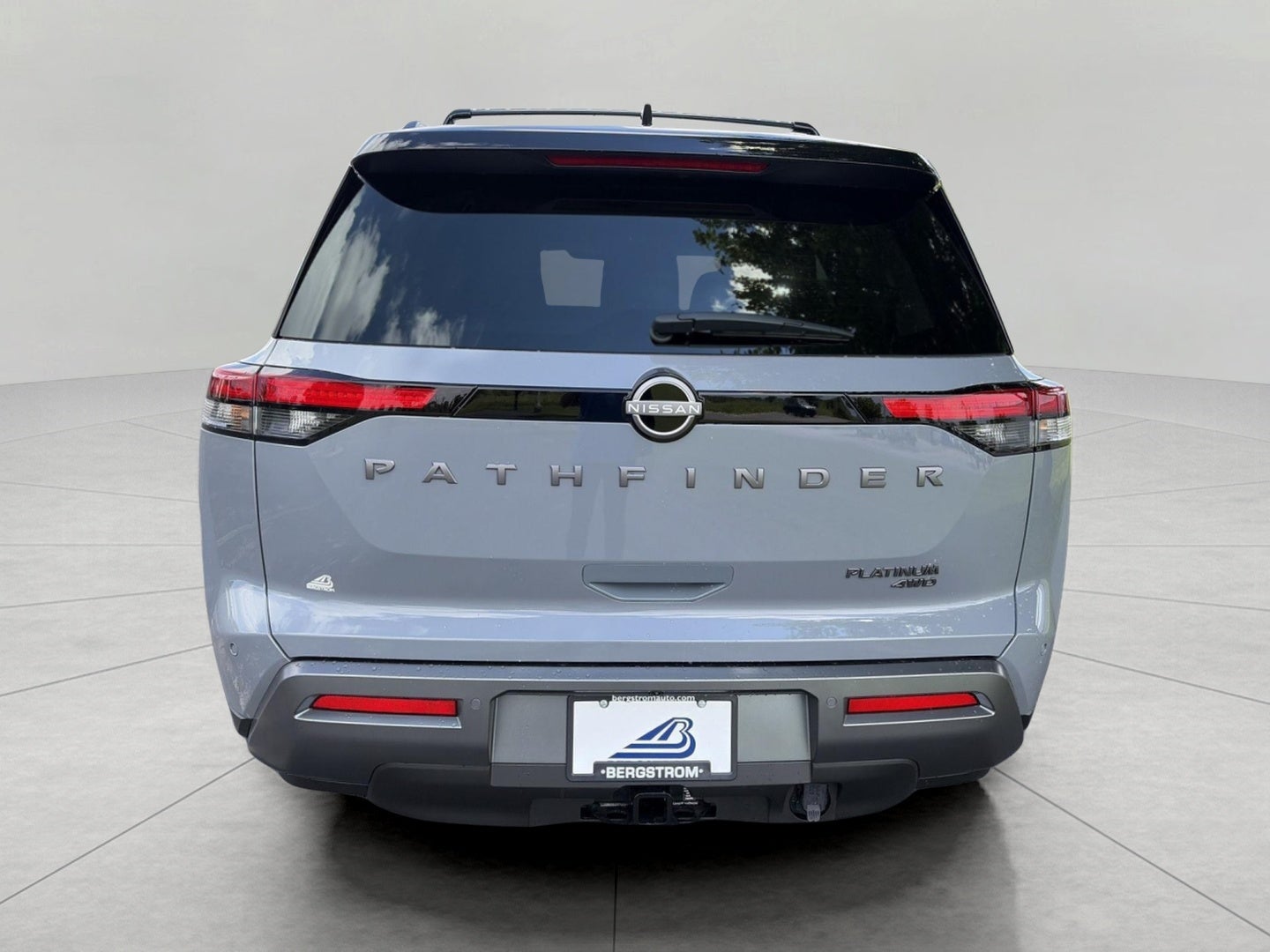 2026 Nissan Pathfinder Platinum 4WD